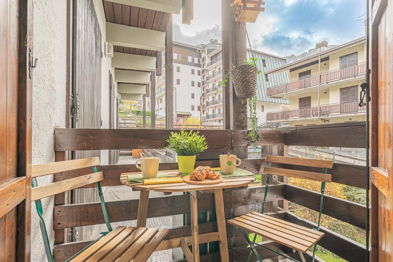 Casa Sole- Loft Moderno In Montagna Apartment Aprica Exterior photo